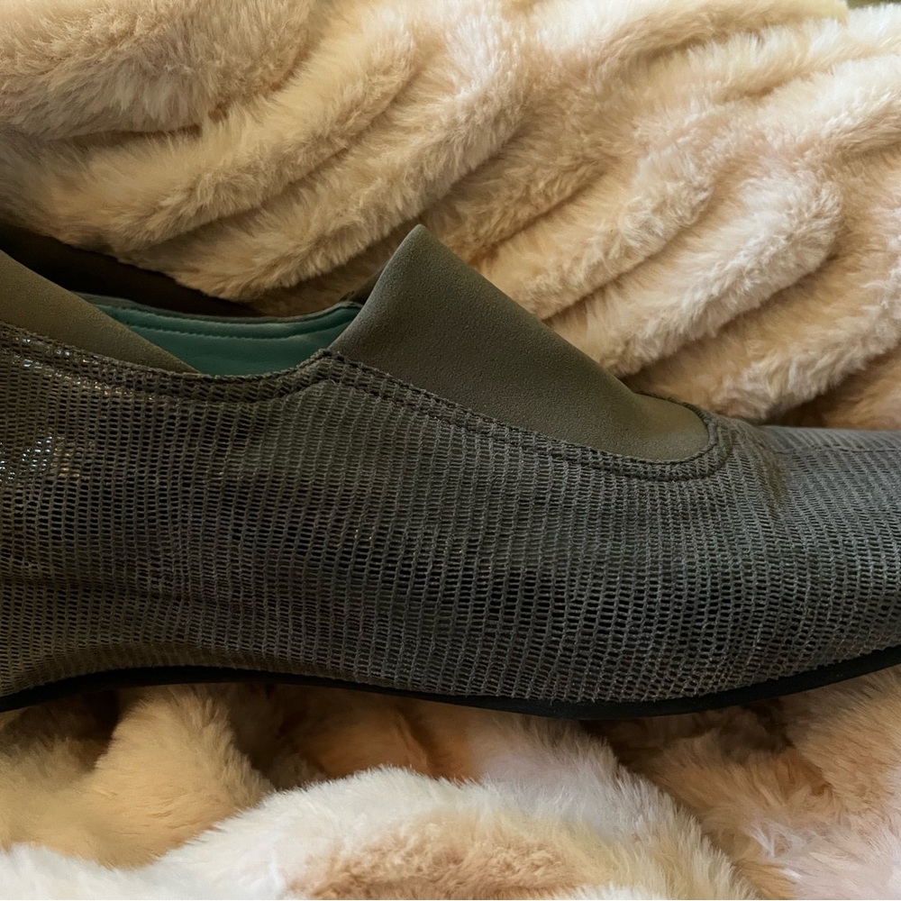 Thierry Rabotin flats